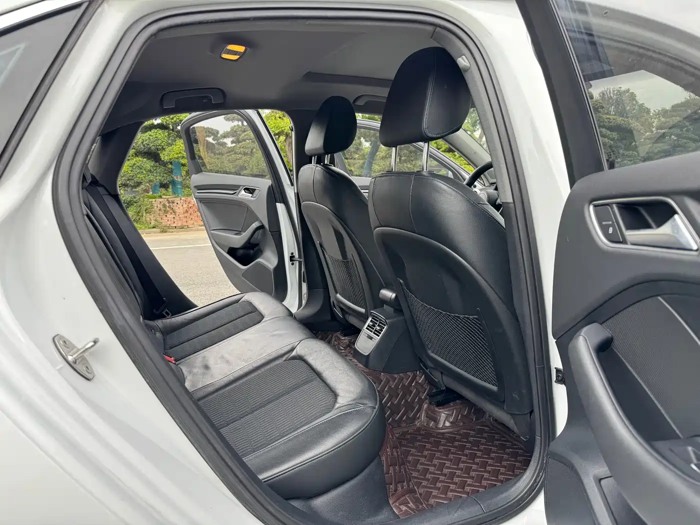 Audi A3 2018 30th Anniversary Limousine 35 TFSI Sport фото 8