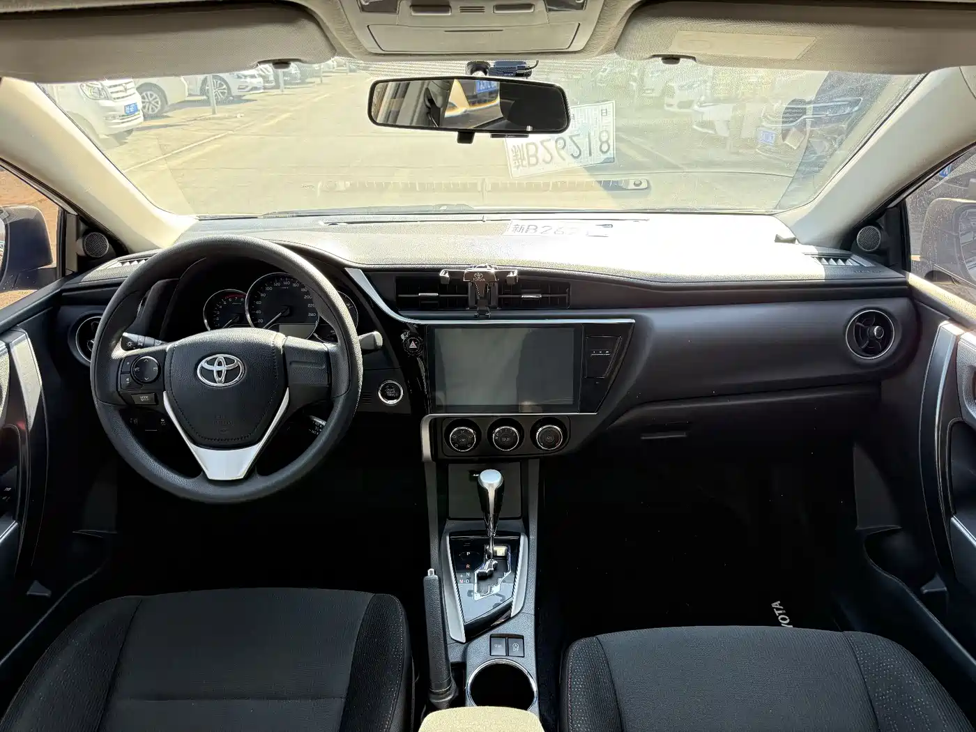 Toyota Corolla 2017 Facelift 1.2T S-CVT GL фото 5