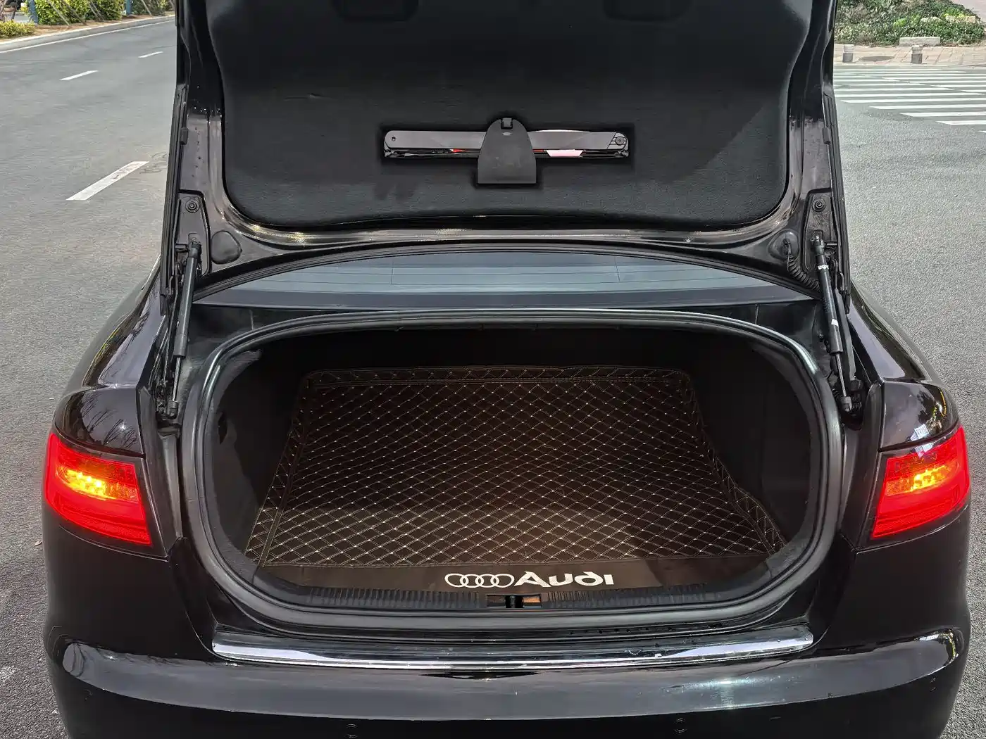 Audi A6L 2011 3.0 TFSI quattro Luxury фото 29