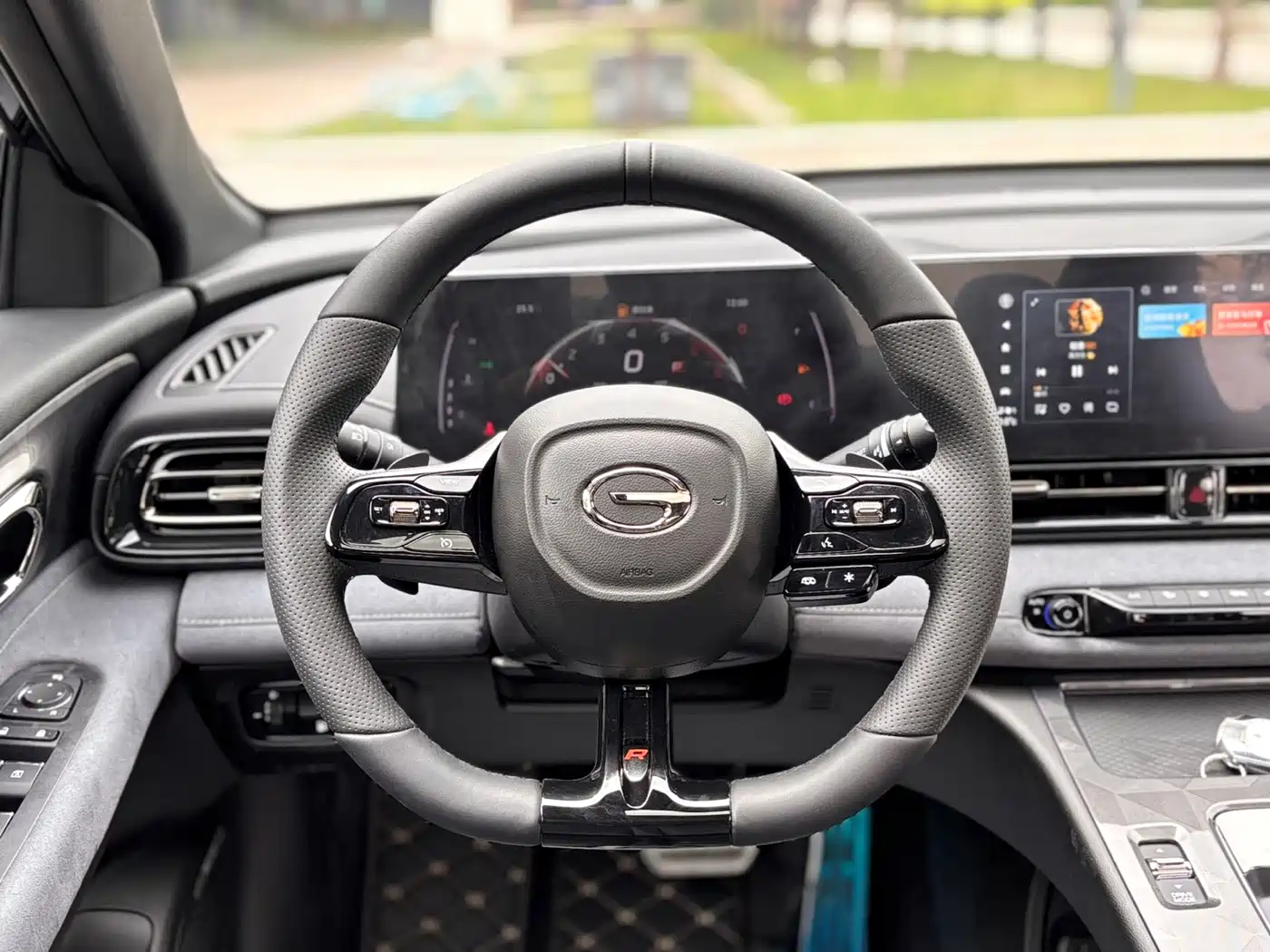 GAC Trumpchi Trumpchi Emkoo 2024 Model 400T Auto Shadow Leopard R PRO Edition фото 19