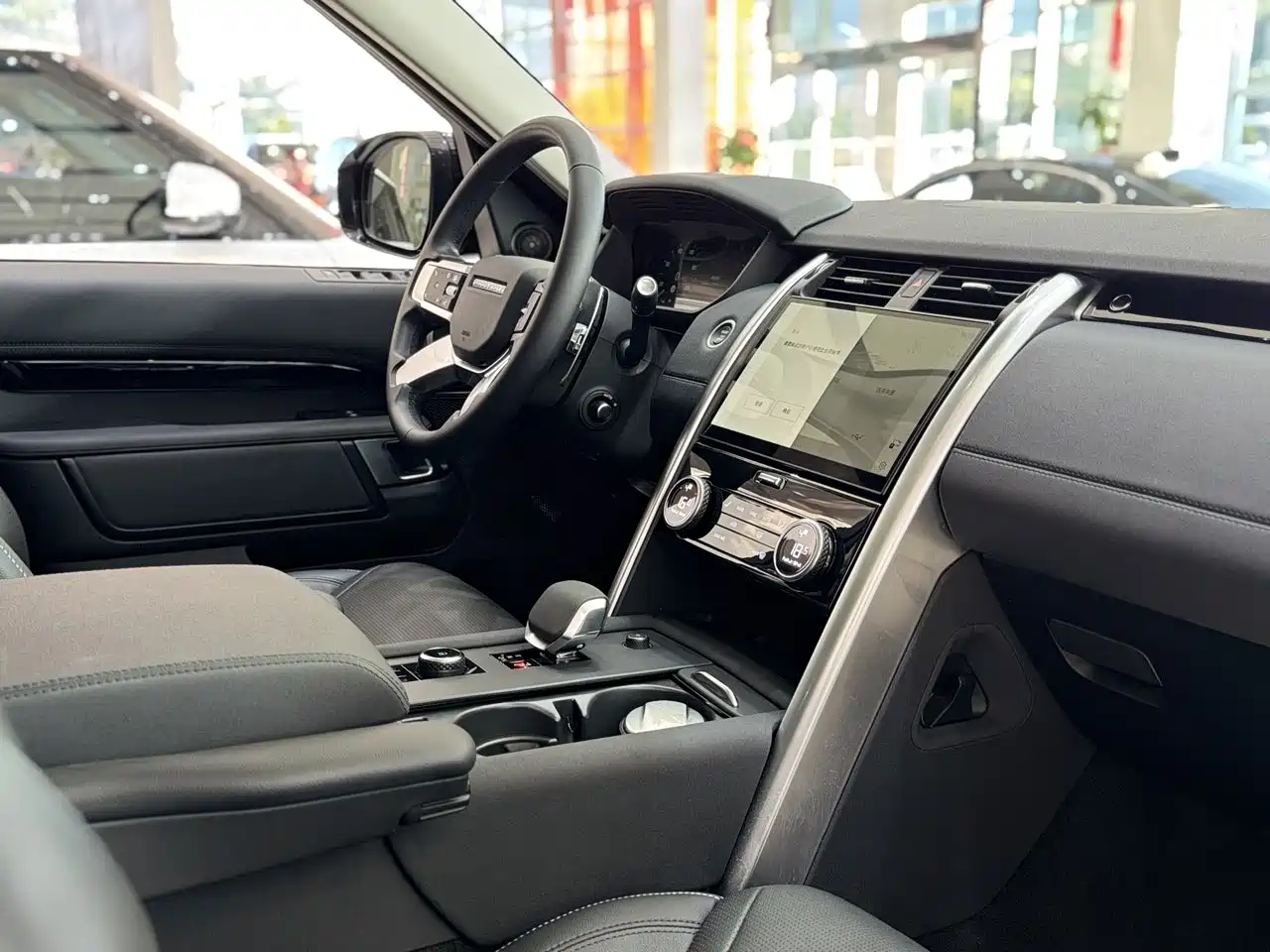 Land Rover Discovery 2024 2024 Model 360PS S