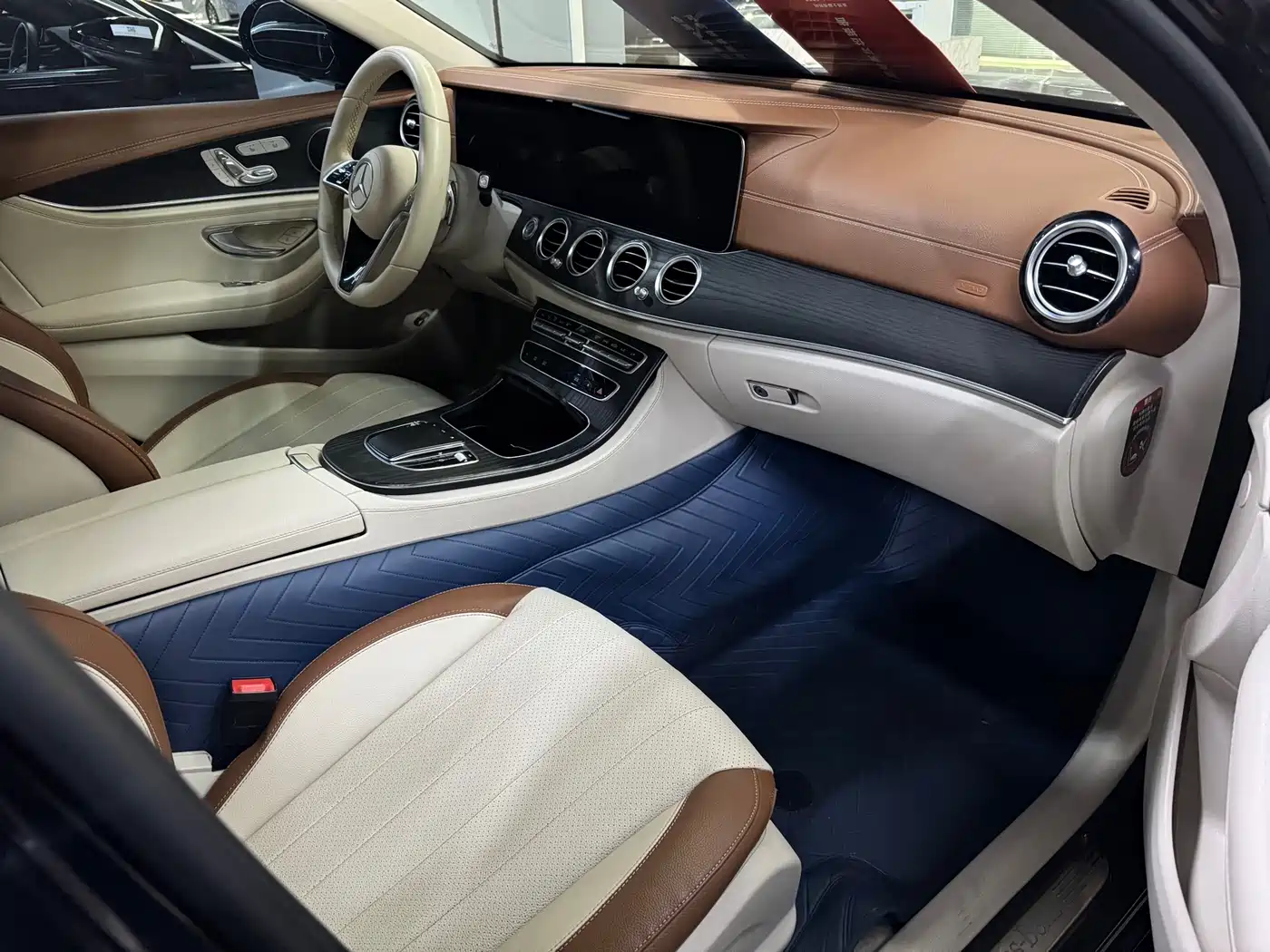 Mercedes-Benz E-Class 2022 E 300 L Fashion фото 14