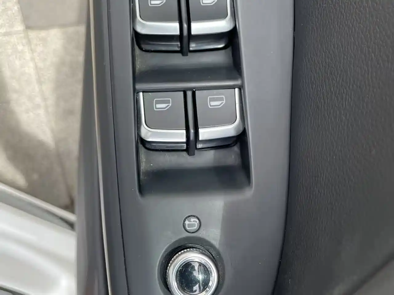 Audi A4L 2016 35 TFSI Automatic Standard фото 19