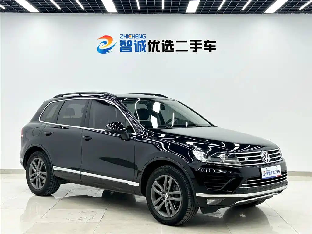 Volkswagen Touareg 2017 3.0TSI Explorer Edition фото 3