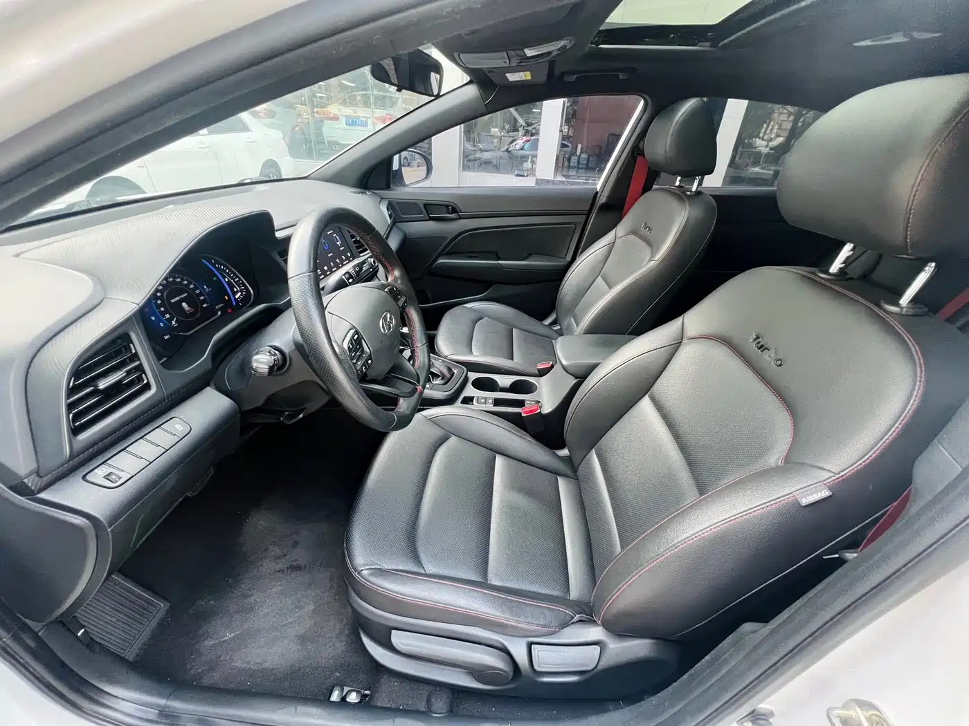Hyundai Elantra 2019 1.4T Dual-clutch XuanDong·Vitality Type фото 12