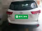 Фото 5 - Toyota Highlander