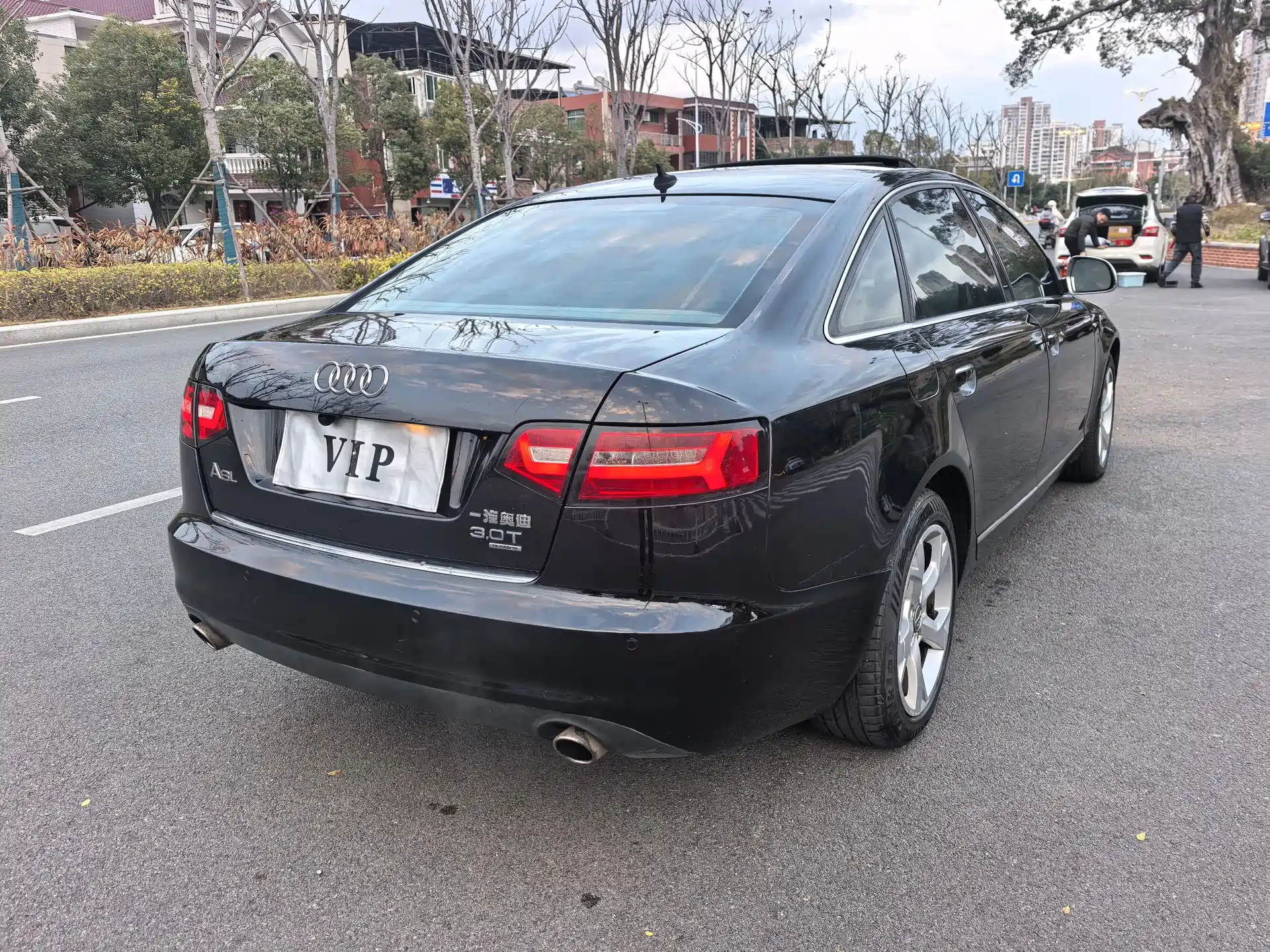 Фото 11 - Audi A6L