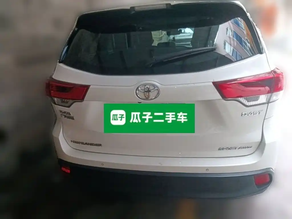 Фото 5 - Toyota Highlander