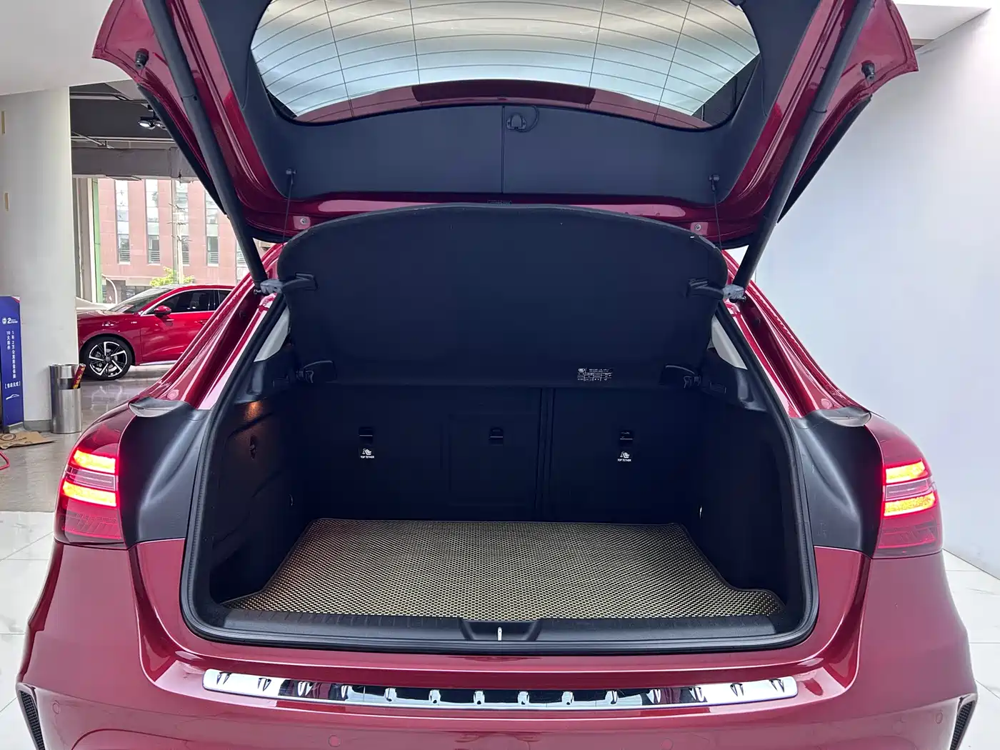 Mercedes-Benz GLA 2018 GLA 220 4MATIC Sport фото 22