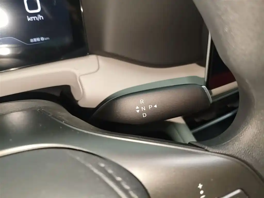 BYD Yuan UP 2025 Model 301KM Navigator фото 14