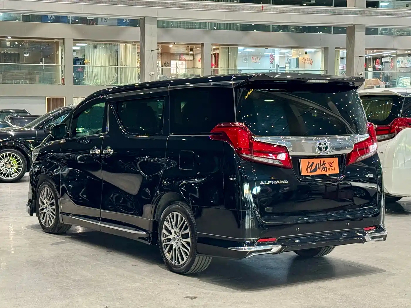 Toyota Alphard 2015 3.5L Luxury Edition фото 13