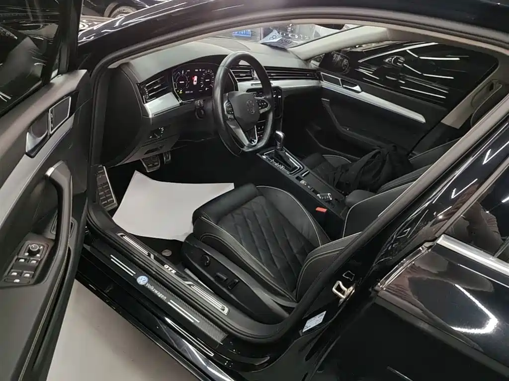 Volkswagen Magotan GTE Plug-in Hybrid 2022 GTE Luxury фото 16
