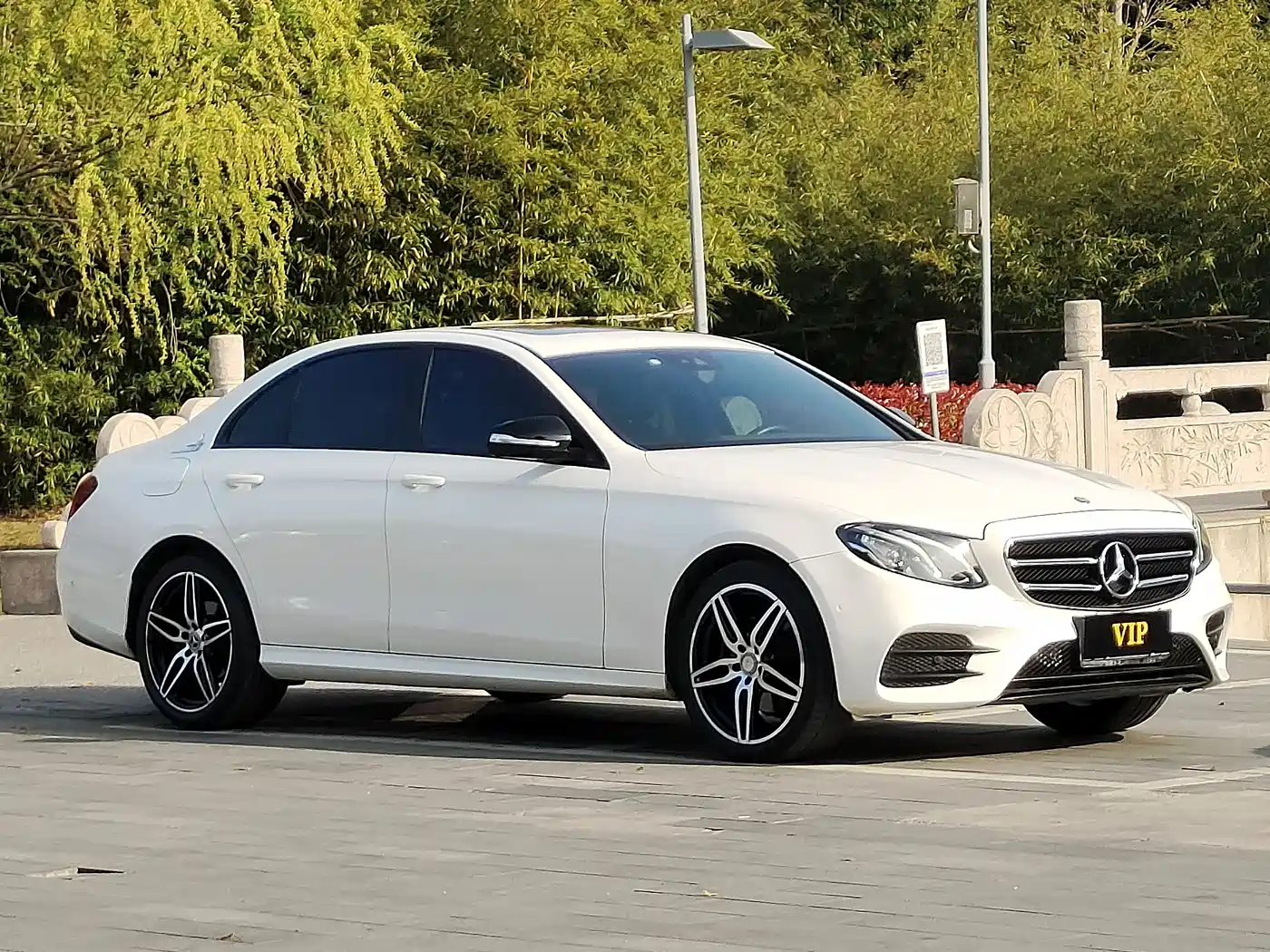 Mercedes-Benz E-Class 2017 E 200 Sport 4MATIC фото 4