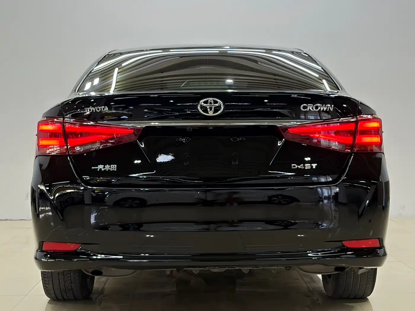 Toyota Crown 2015 2.0T Fashion фото 8