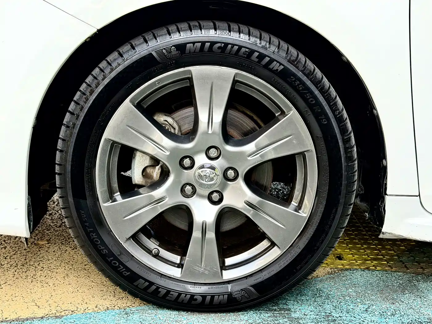 Toyota Sienna 2015 3.5L 2WD LE фото 4
