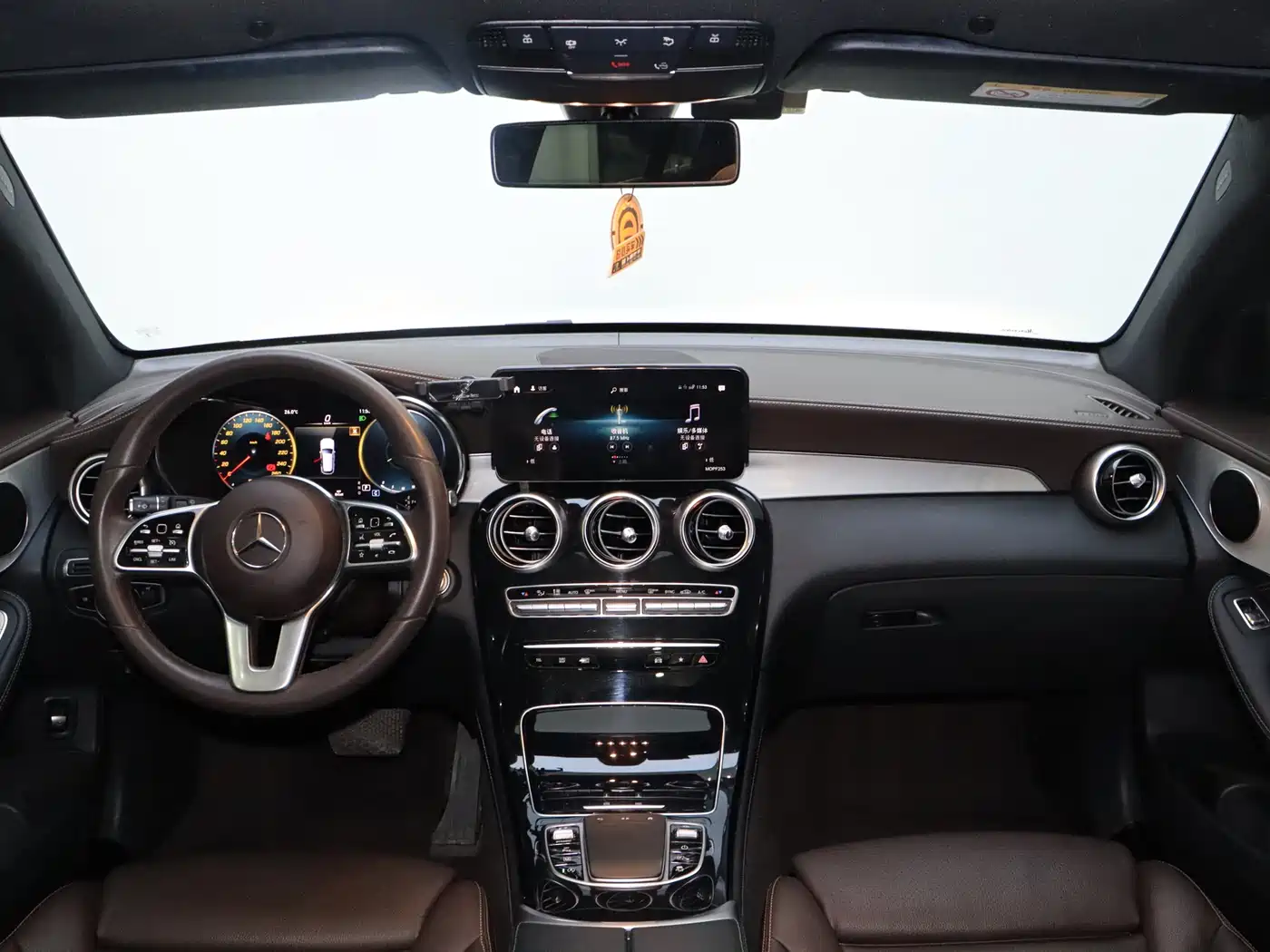 Mercedes-Benz GLC 2020 Facelift GLC 260 L 4MATIC Dynamic фото 20