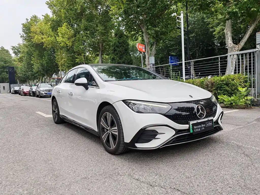 Фото 2 - Mercedes-Benz EQE