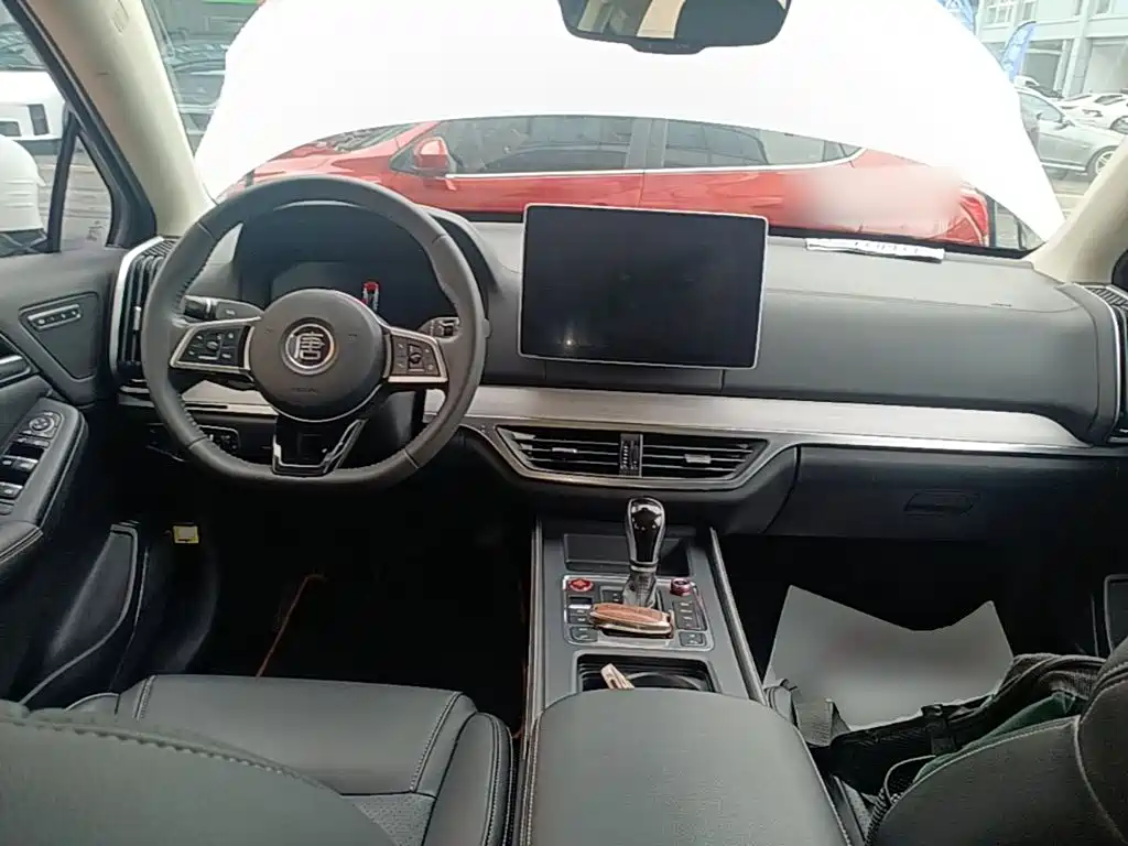 BYD Tang 2019 2018 2.0T Automatic Smart Connection Honor Edition 7-Seater China V