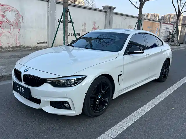 BMW 4 SERIES