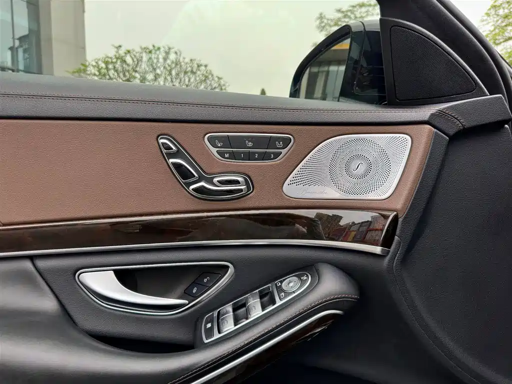 Mercedes-Benz Maybach S-Class 2018 S 560 4MATIC фото 17