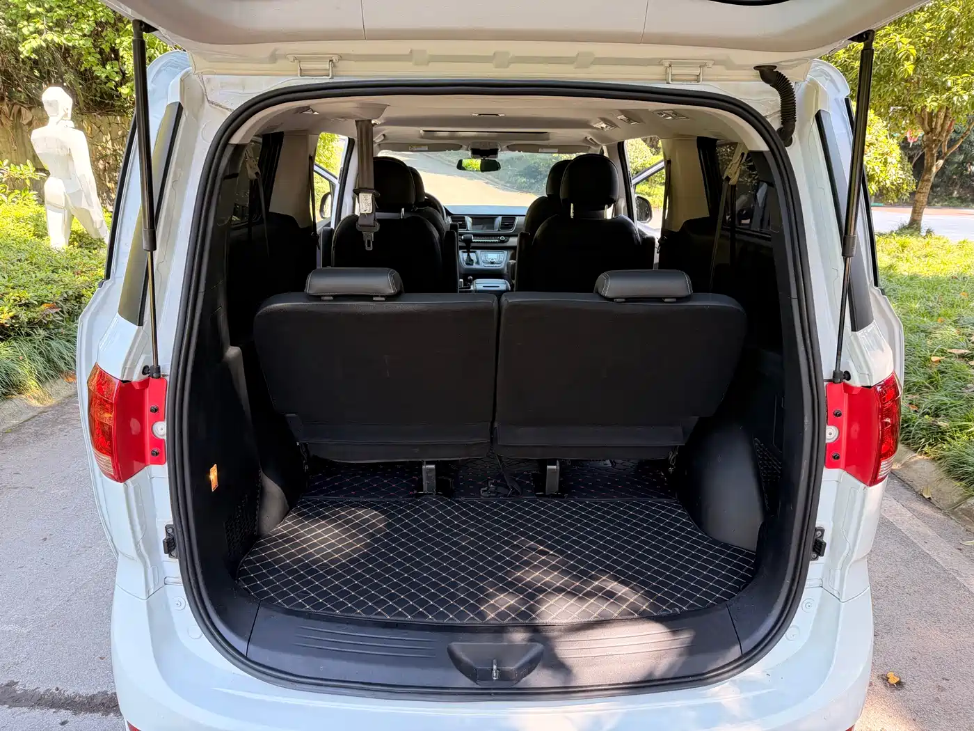 SAIC Maxus Maxus G10 2019 PLUS 2.0T Auto Elite China VI фото 16