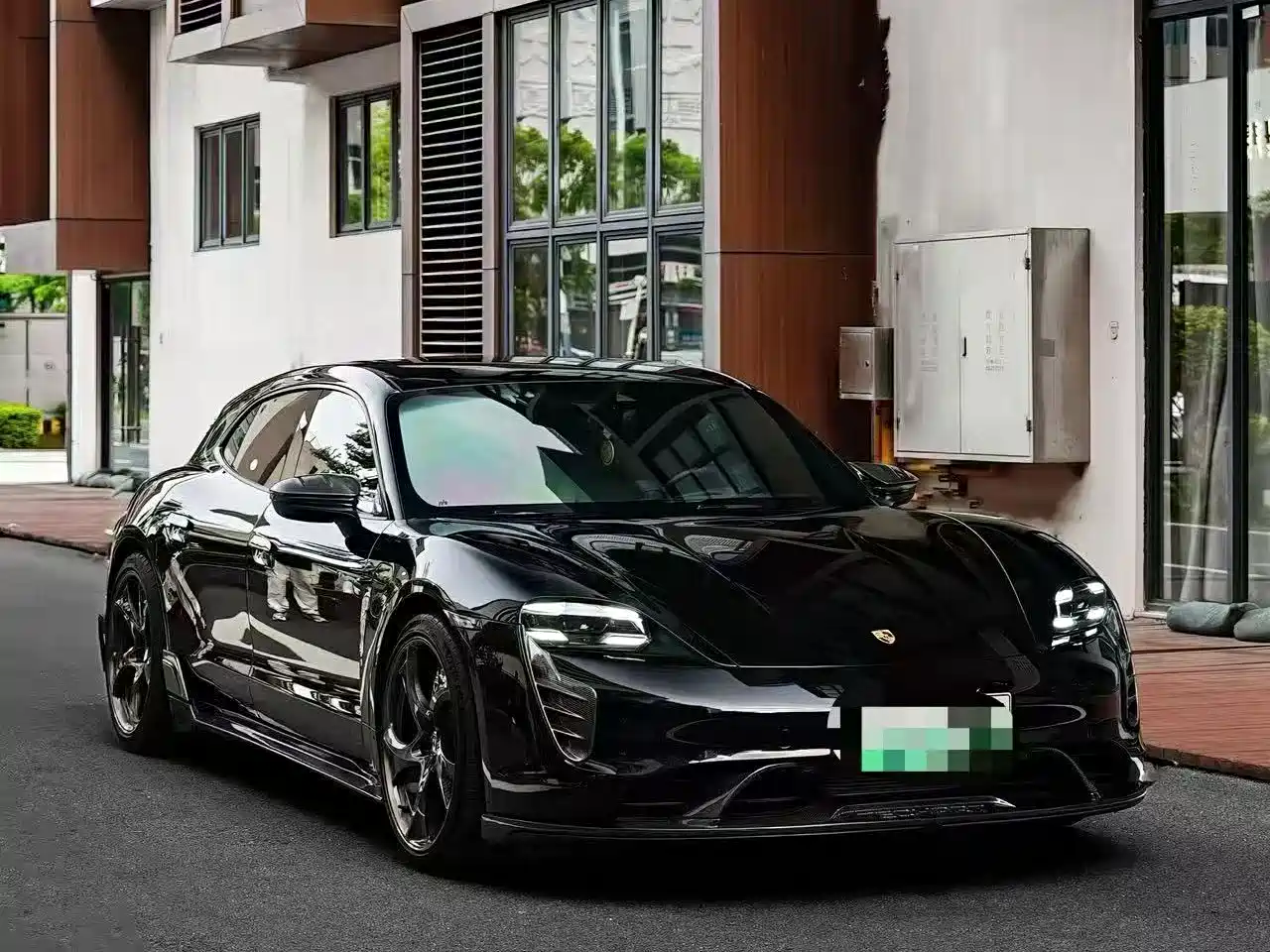 Фото 5 - Porsche Taycan