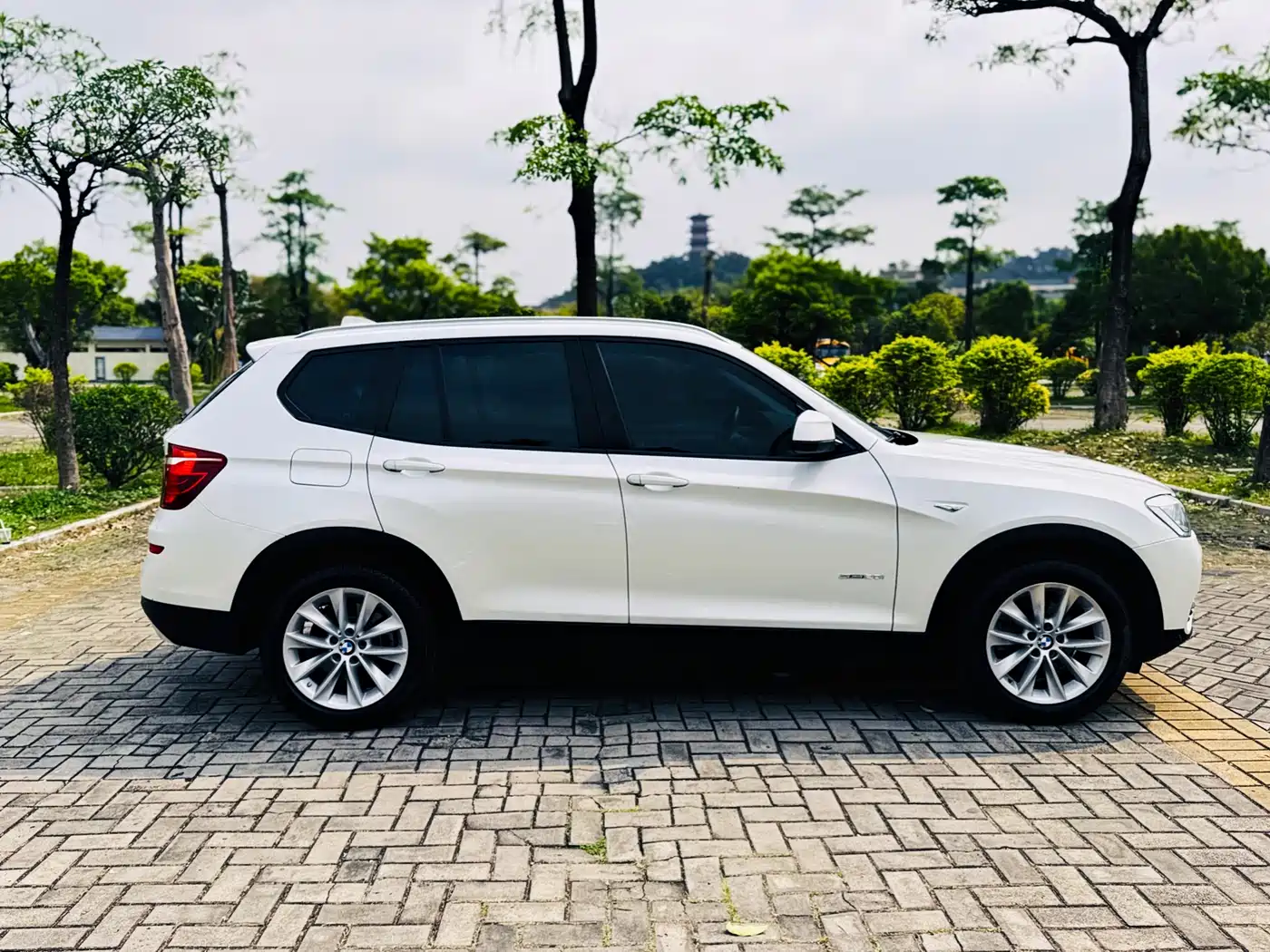BMW X3 (Import) 2016 sDrive20i фото 21