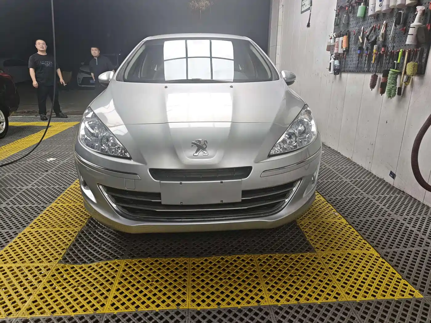 Peugeot 408 2013 2.0L Automatic Luxury Edition фото 2