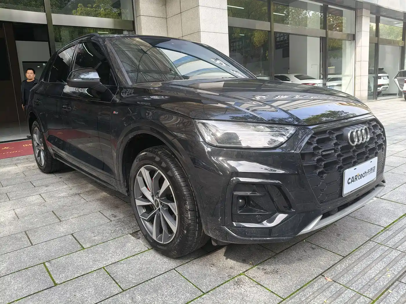 Audi Q5L 2025 40 TFSI Luxury Dynamic фото 9