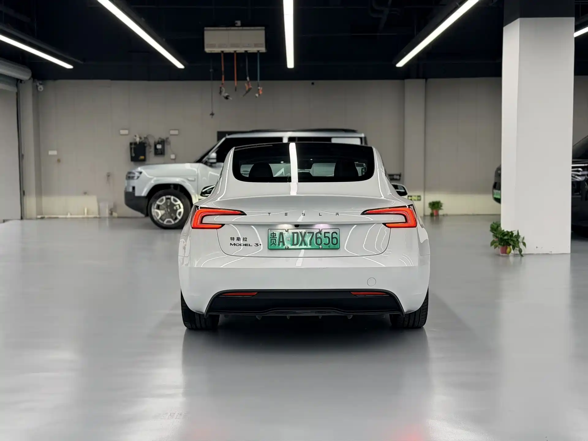 Фото 9 - Tesla Model 3