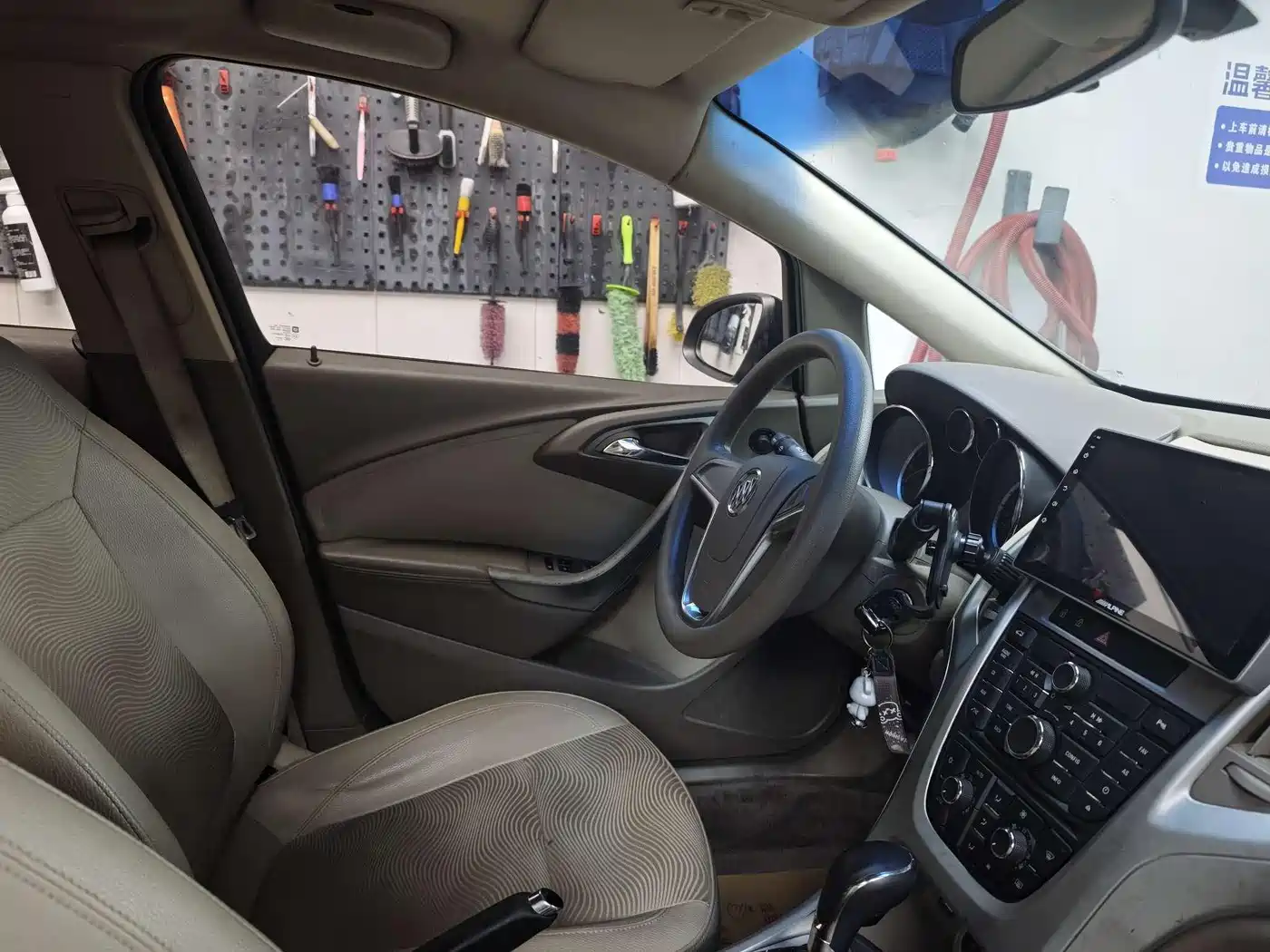 Buick Excelle 2013 GT 1.6L Automatic Comfort Edition фото 9