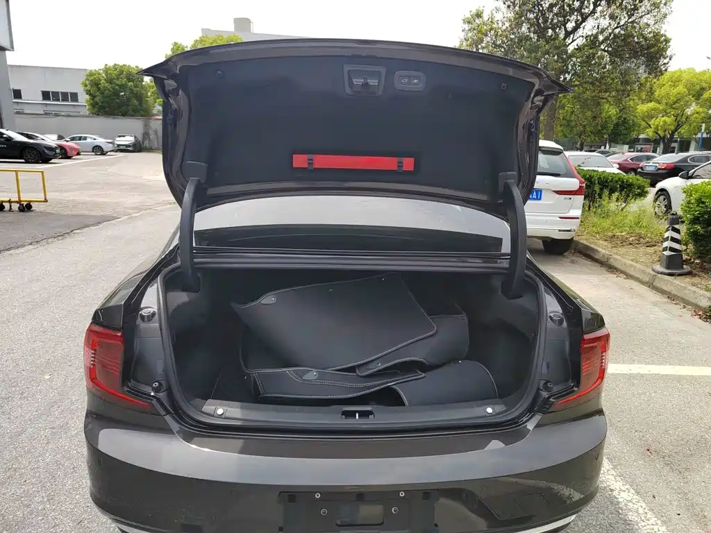 Volvo S90 2025 2025 B5 Zhiyuan Luxury Edition