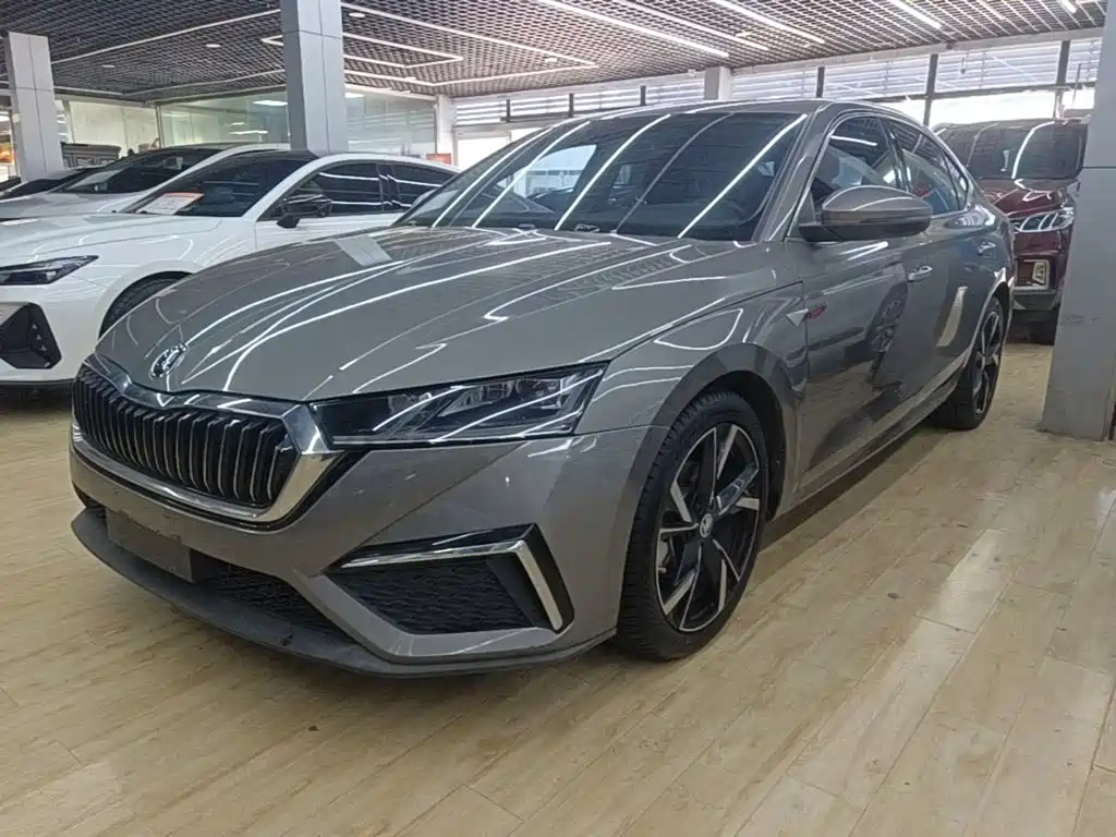 Škoda Octavia 2021 PRO TSI280 DSG Luxury Edition