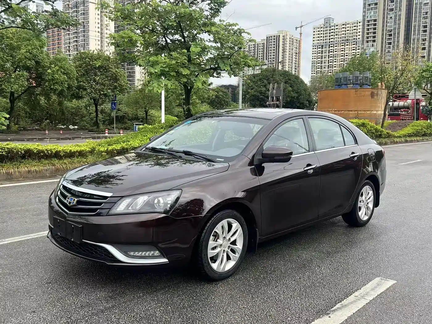 Geely Emgrand 2015 2015 Sedan 1.3T CVT Upward Edition