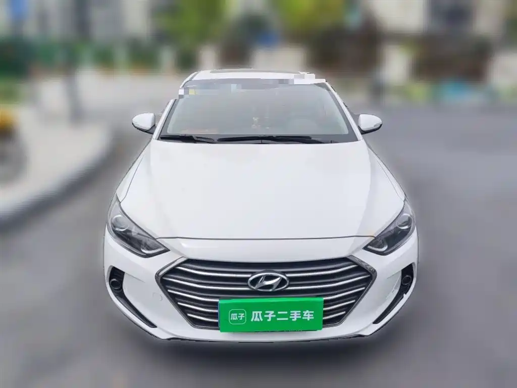 Hyundai Elantra 2016 Model 1.6L Automatic Smart Elite фото 24