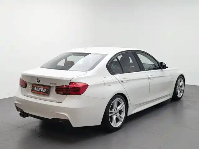 BMW 3 Series 2019 320i M Sport Package — фото 2