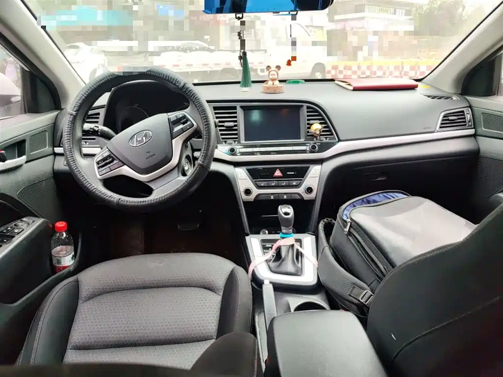 Hyundai Elantra 2016 Model 1.6L Automatic Smart Elite фото 13