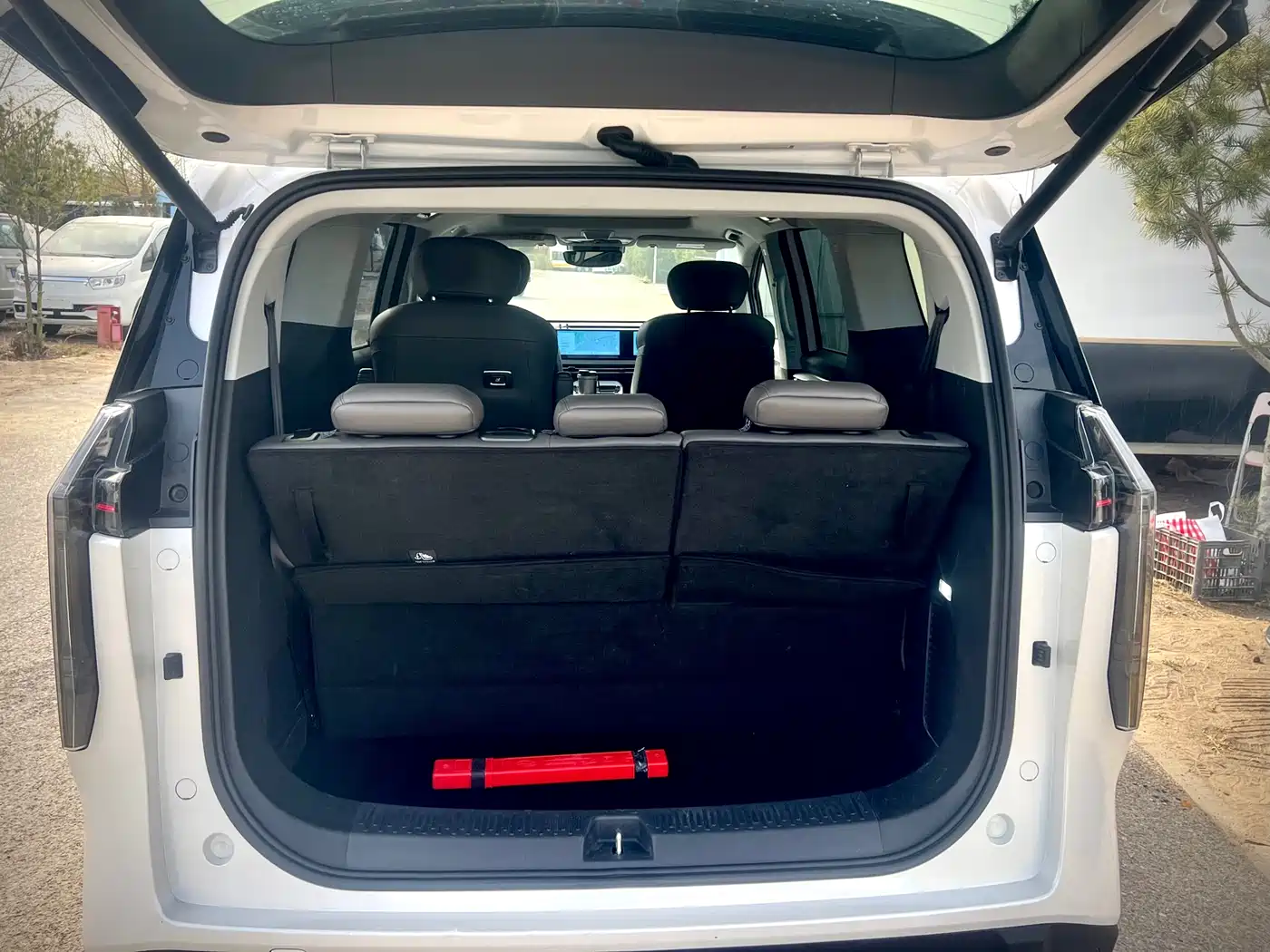 SAIC MAXUS EVERYONE 7