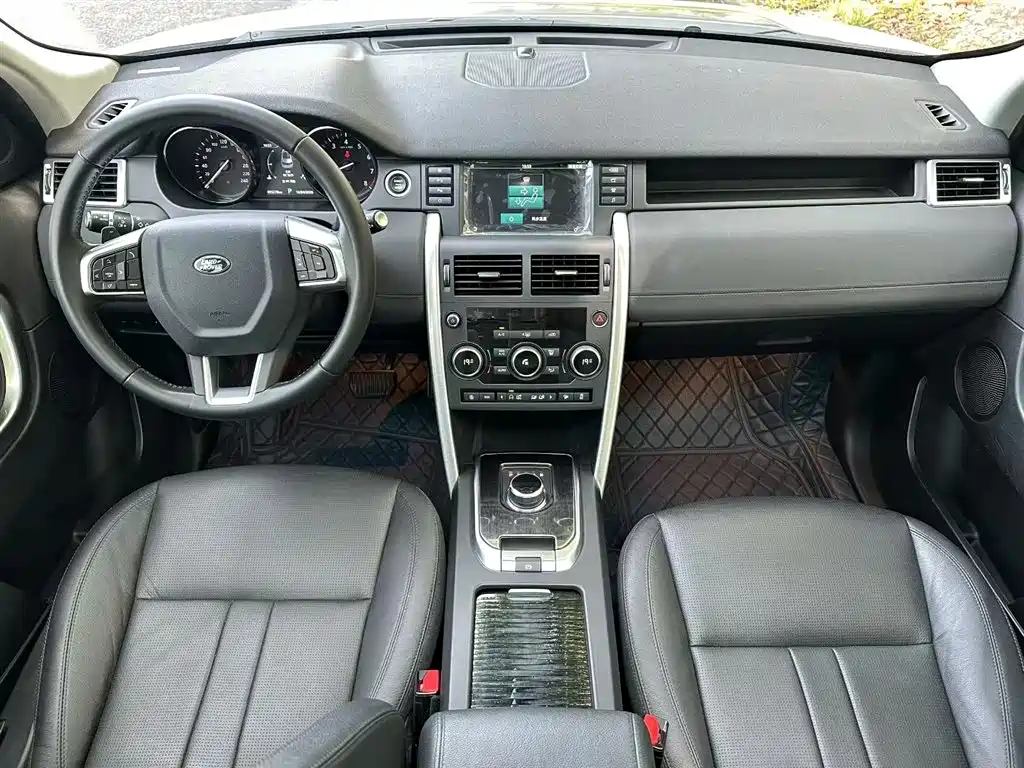 Land Rover Discovery Sport 2018 240PS SE Edition фото 19