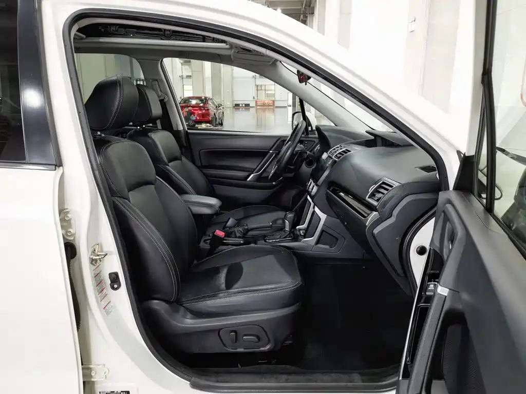Фото 23 - Subaru Forester