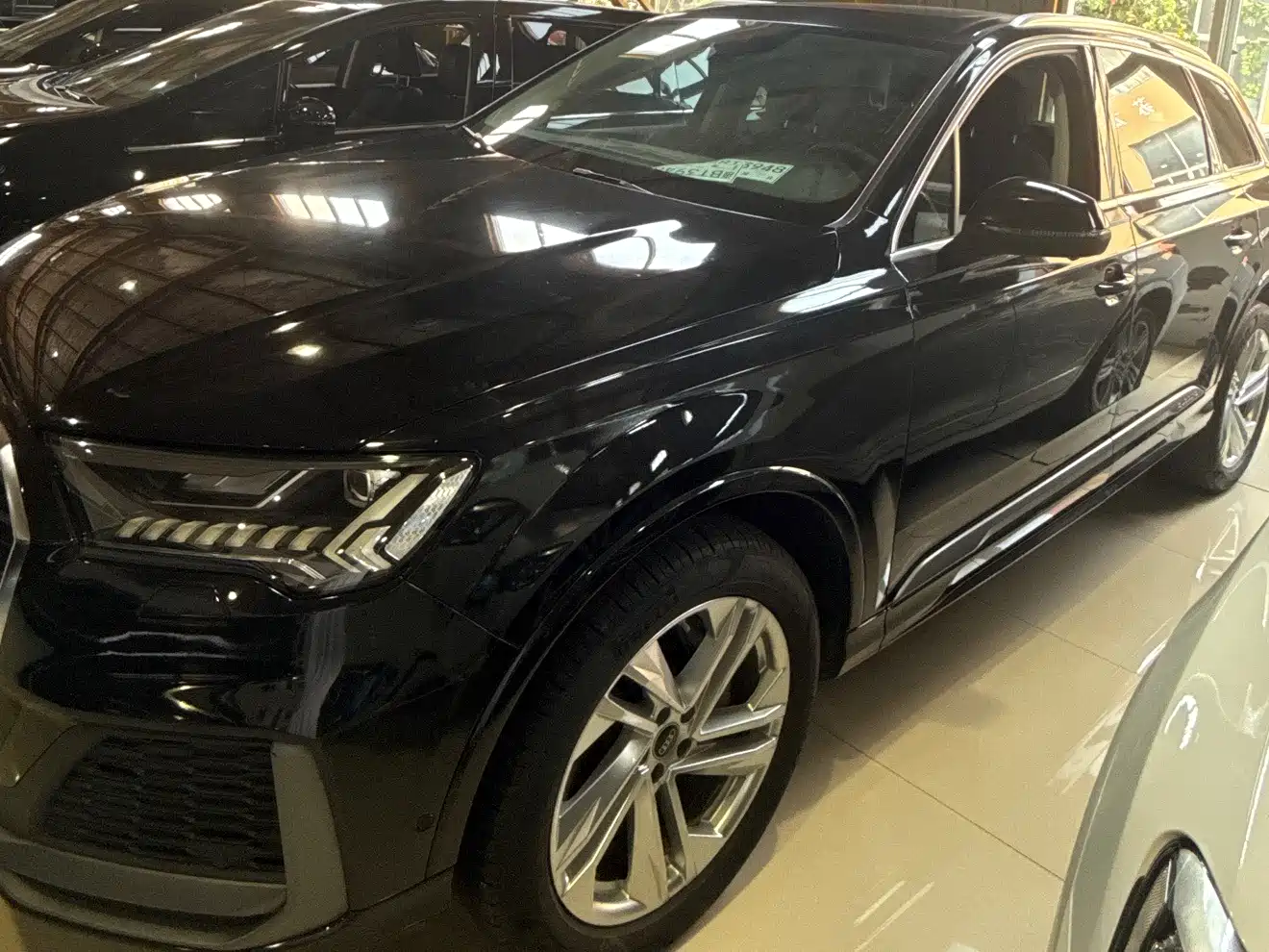 Фото 1 - Audi Q7