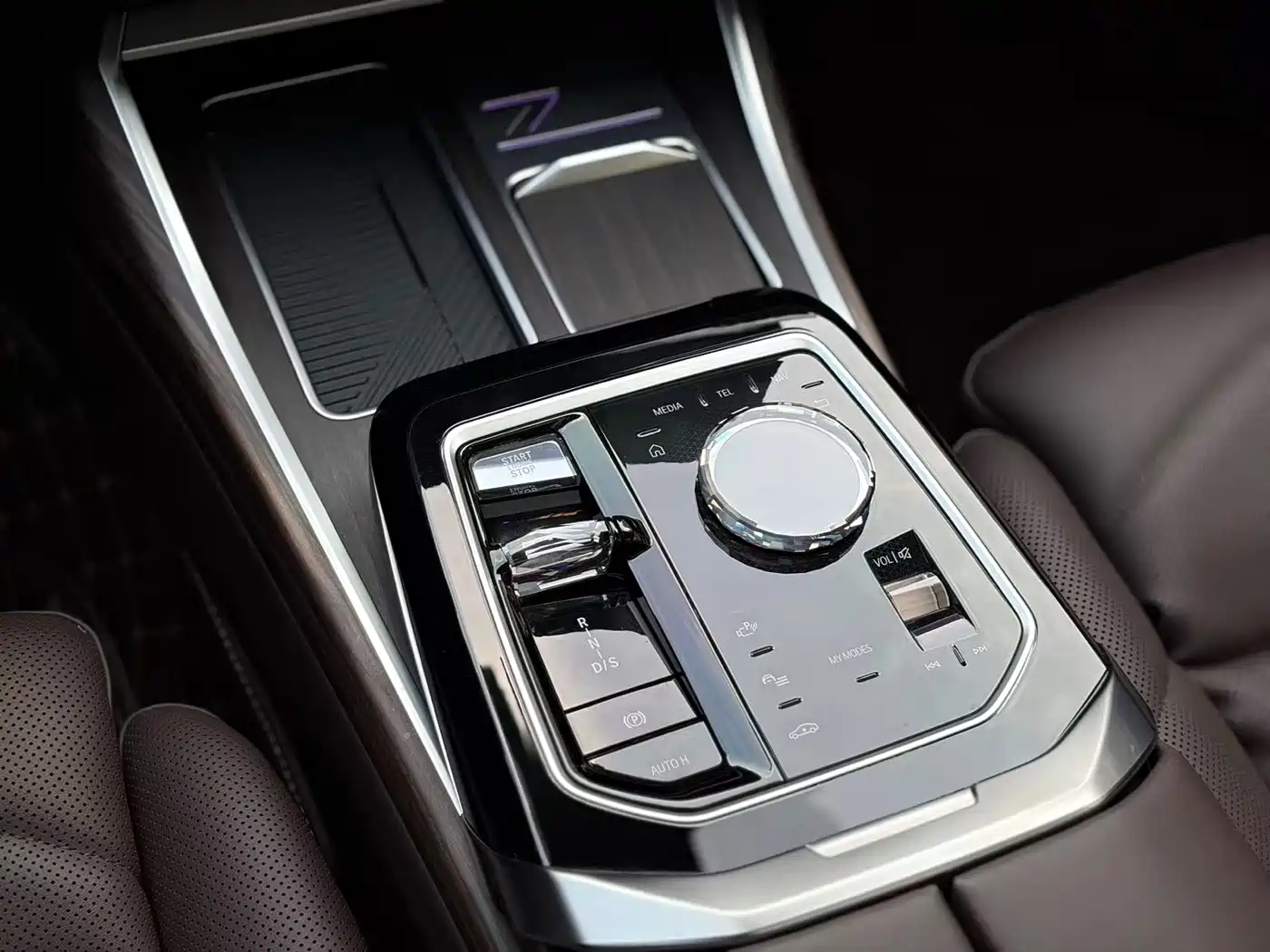 BMW 7-SERIES