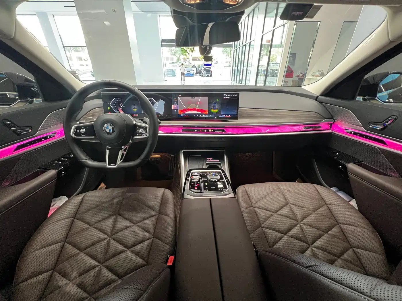 BMW 7 Series 2023 Model 735Li M Sport Package фото 5