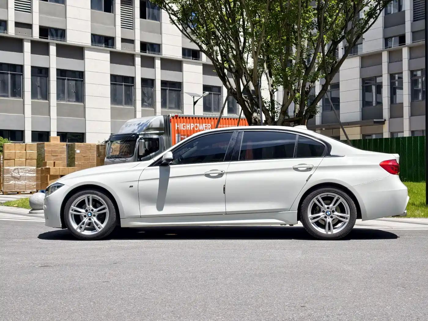 BMW 3 Series 2019 320Li M Luxury Package фото 2