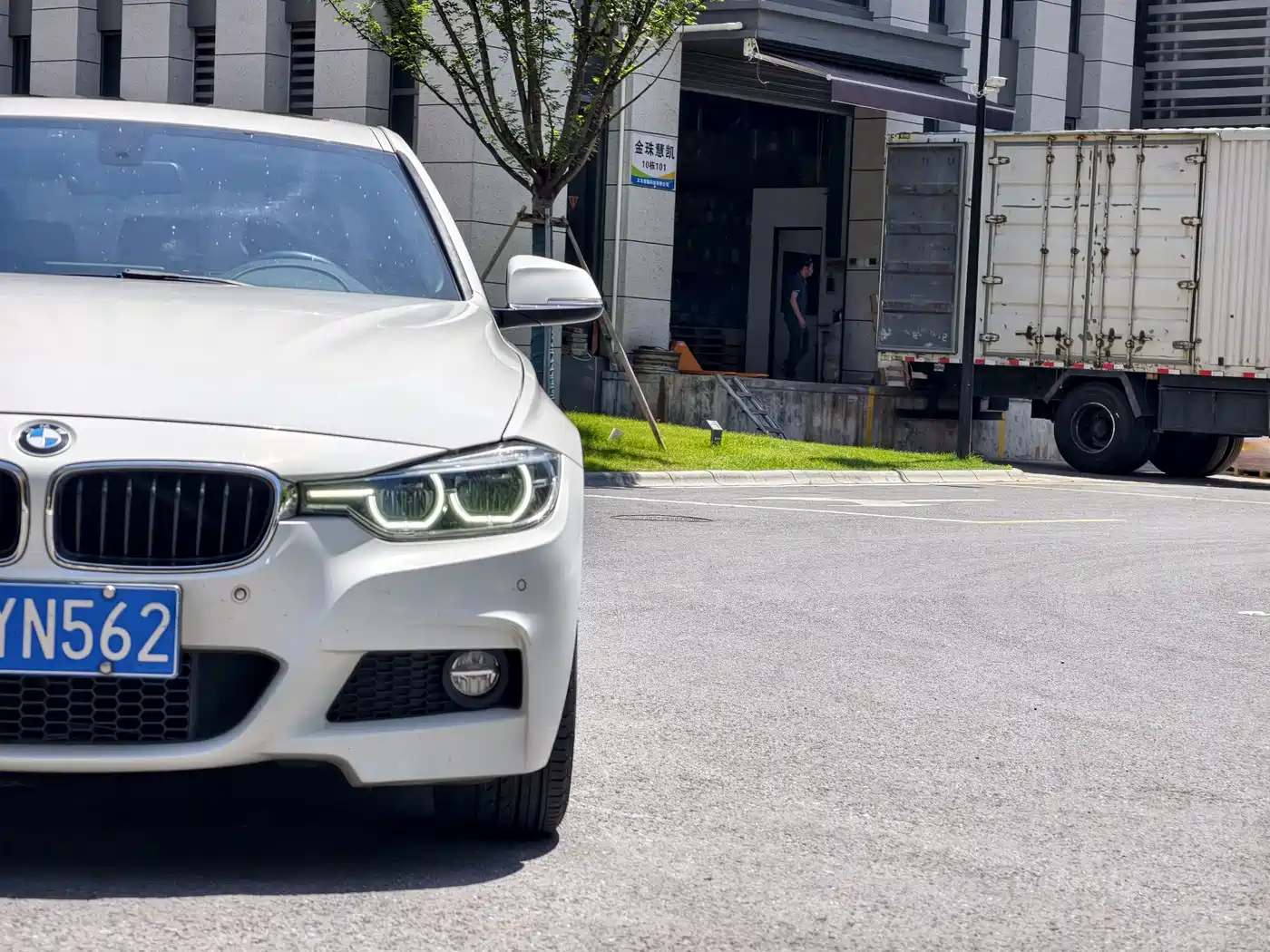 BMW 3 Series 2019 320Li M Luxury Package фото 6