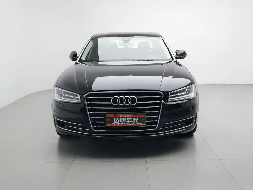 Photo 3 - Audi A8