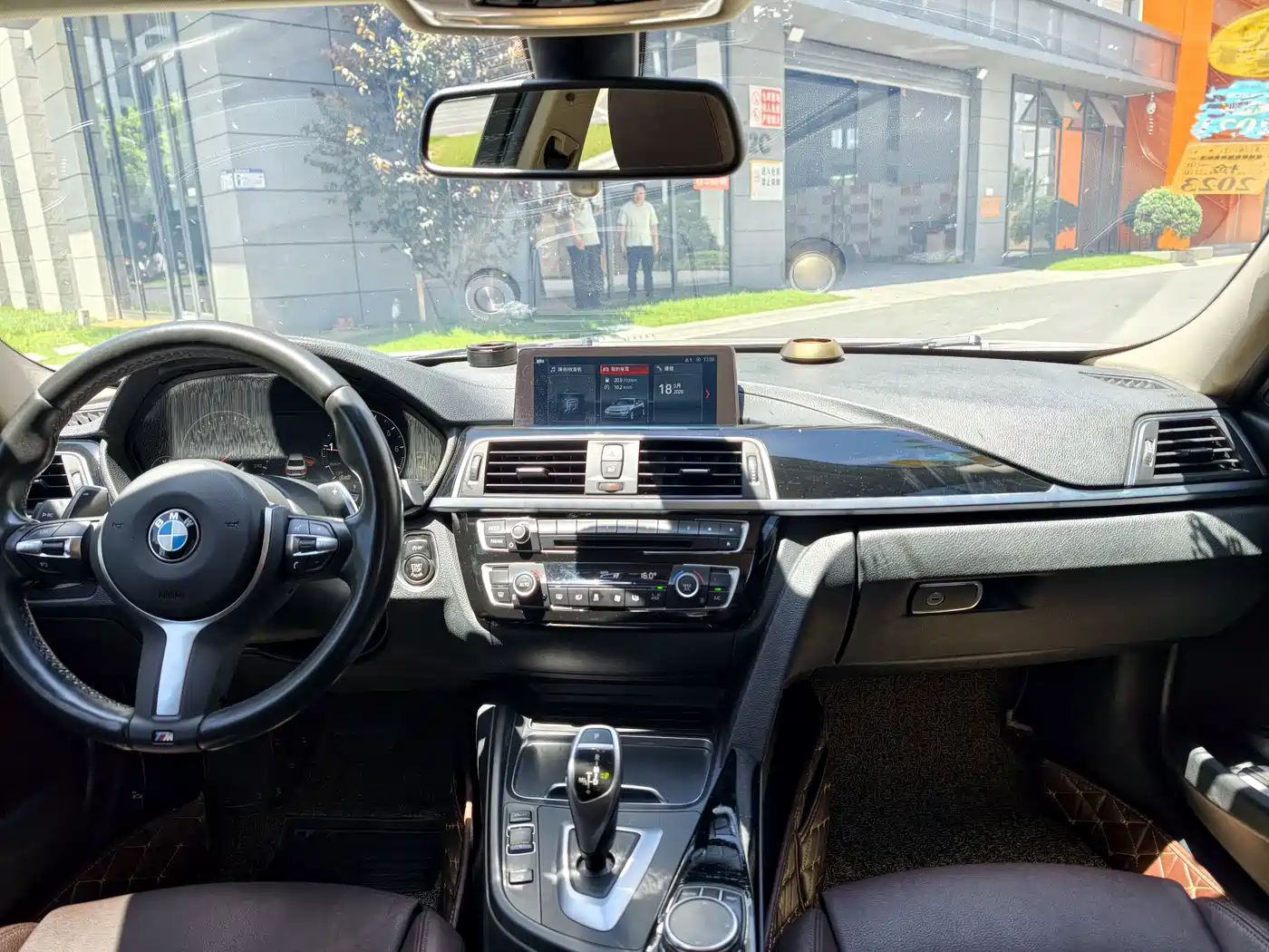 BMW 3 Series 2019 320Li M Luxury Package фото 15