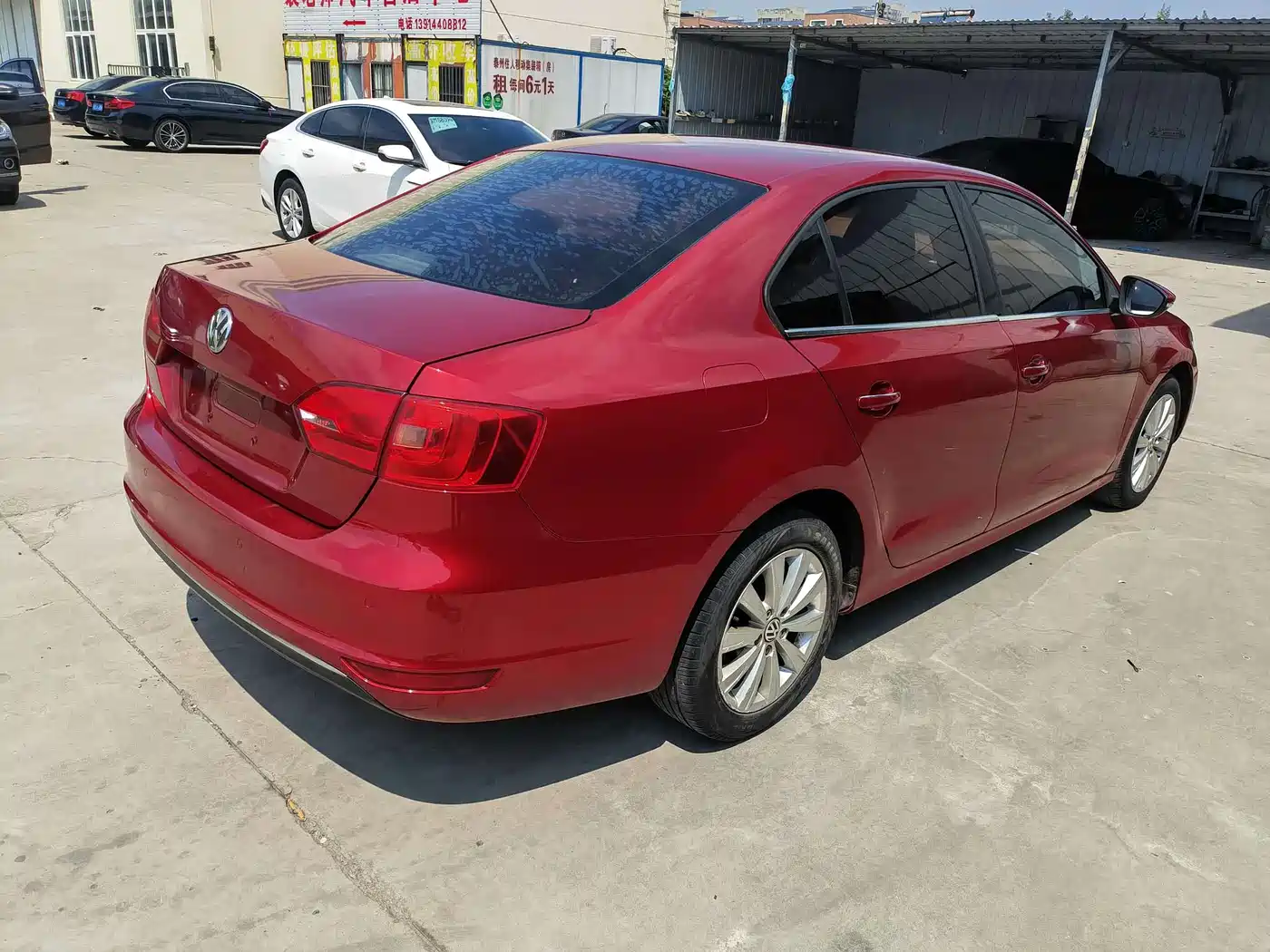 Volkswagen Sagitar 2014 1.6L Automatic Comfort фото 9
