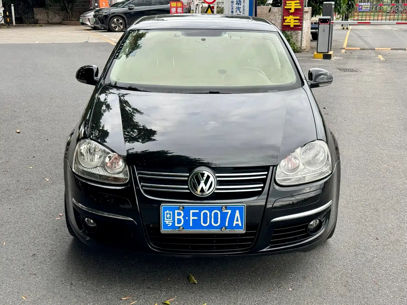 Volkswagen Sagitar 2009 Model 1.8TSI Automatic Champion Edition фото 2