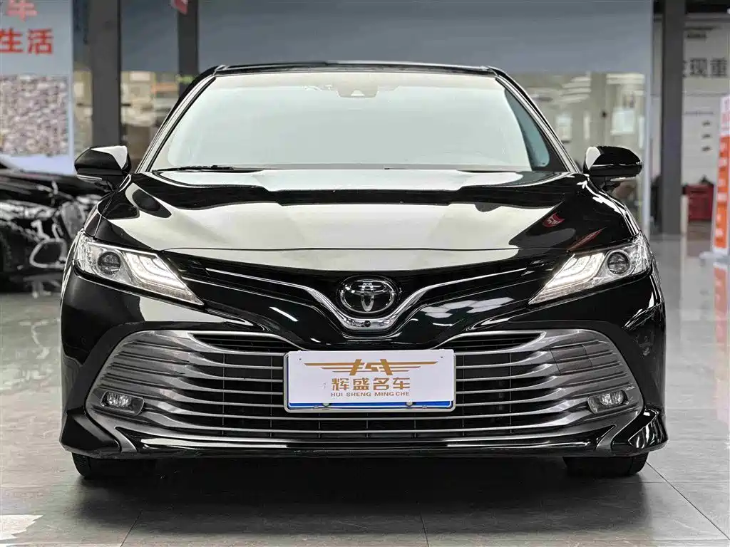Toyota Camry 2019 2.5G Luxury Edition China VI фото 2